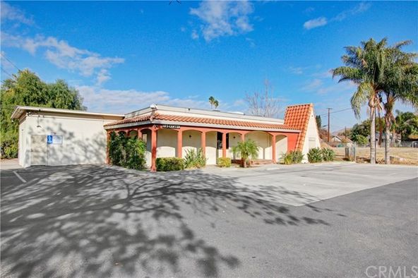 1175 Center St, Riverside, CA 92507
